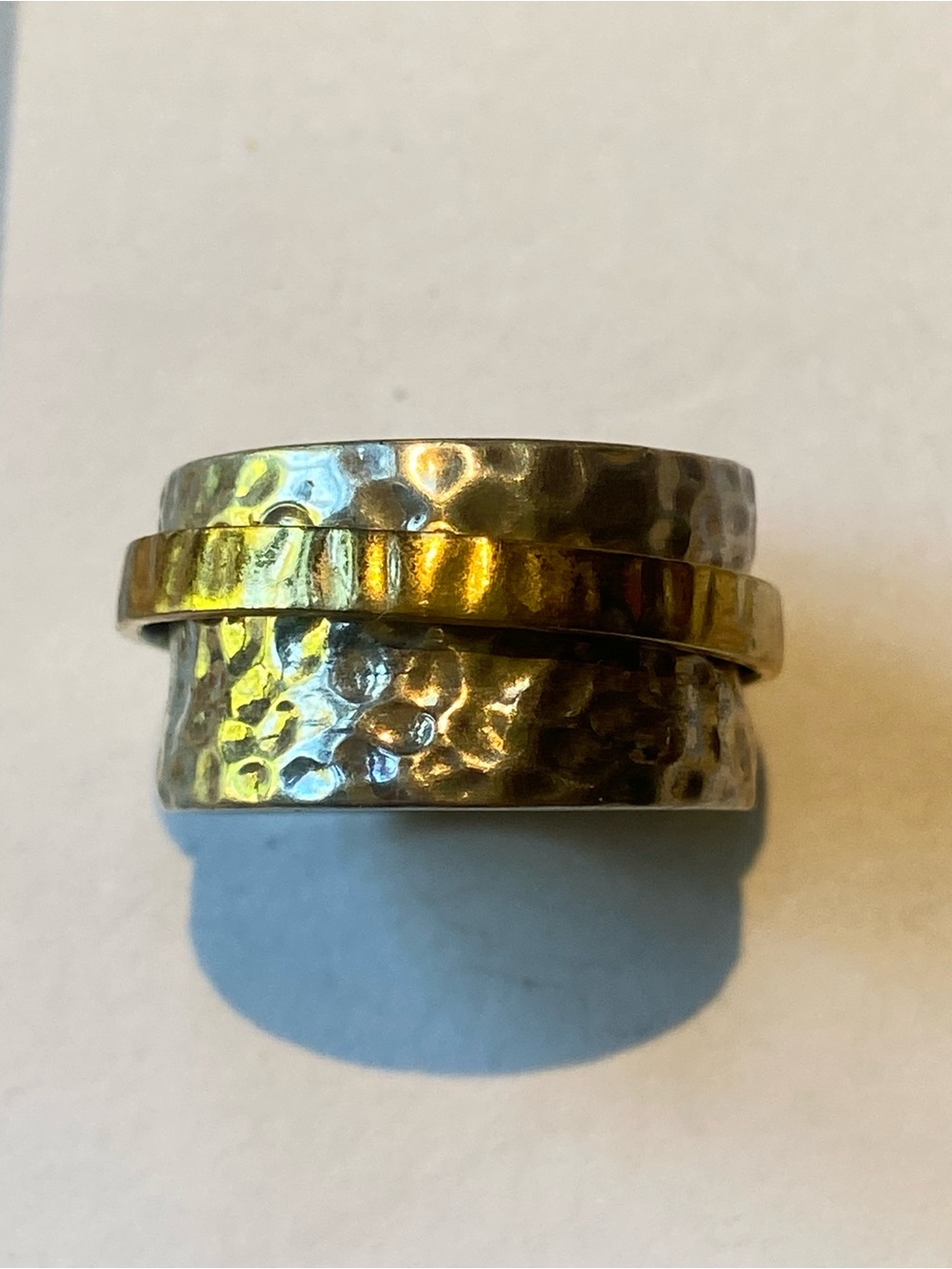 R1476 Silpada Sterling Silver Hammered Spinner Ring Wide Band Size 7